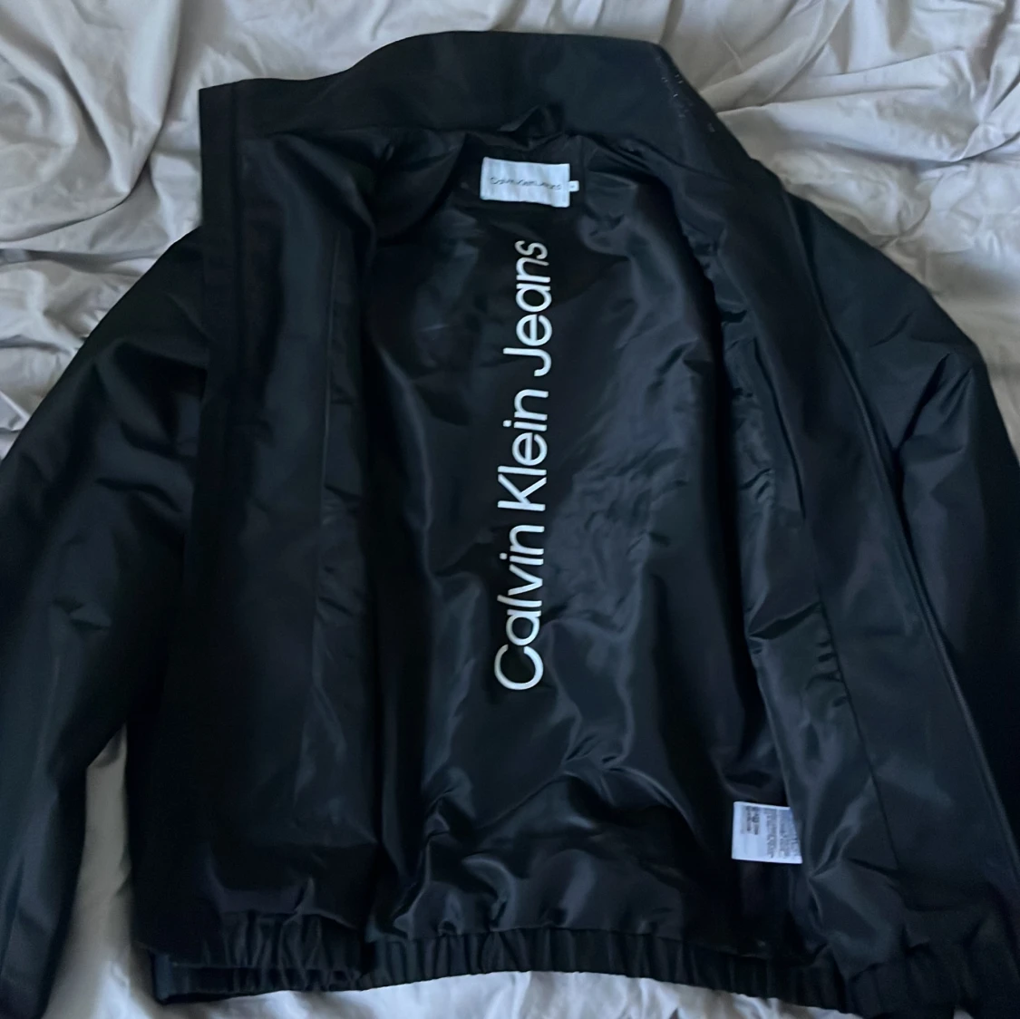 Säljer en Calvin klein regnjacka - 90