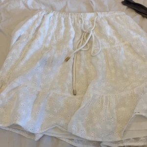 Kjol - Kjol perfekt till sommarn då den är luftig och skön