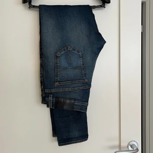 Tiger of Sweden jeans - Tiger of Sweden. Style: Slim.  Väldigt bra skick. Nypris ca 1500kr.   Skriv vid frågor. 