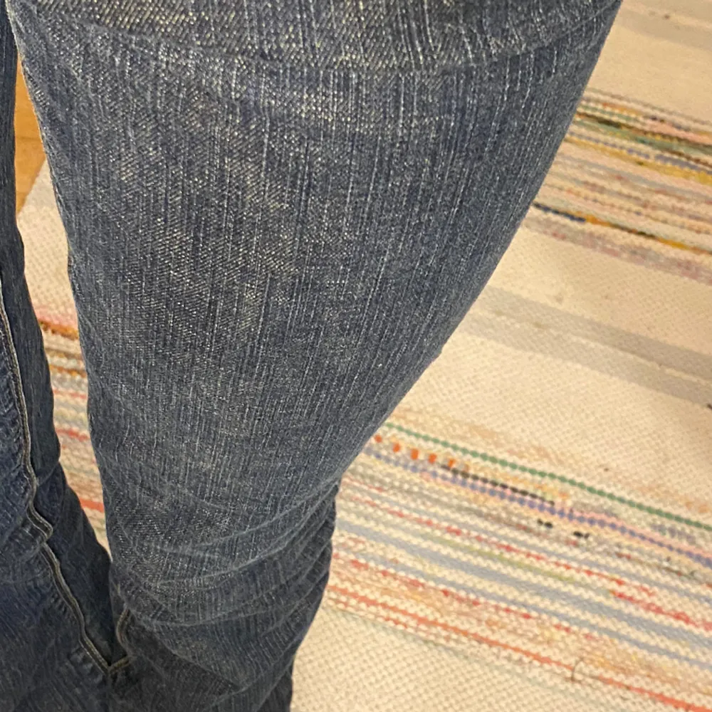 Köpta secondhand passar mig som vanligtvis har storlek 34. Jeans & Byxor.