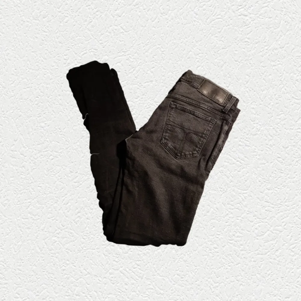Tja, säljer nu dessa tiger of Sweden jeans i en mörkgrå färg. Dem är i storlek 29/32 och har ett fint skick. Skriv vid fler funderingar! . Jeans & Byxor.
