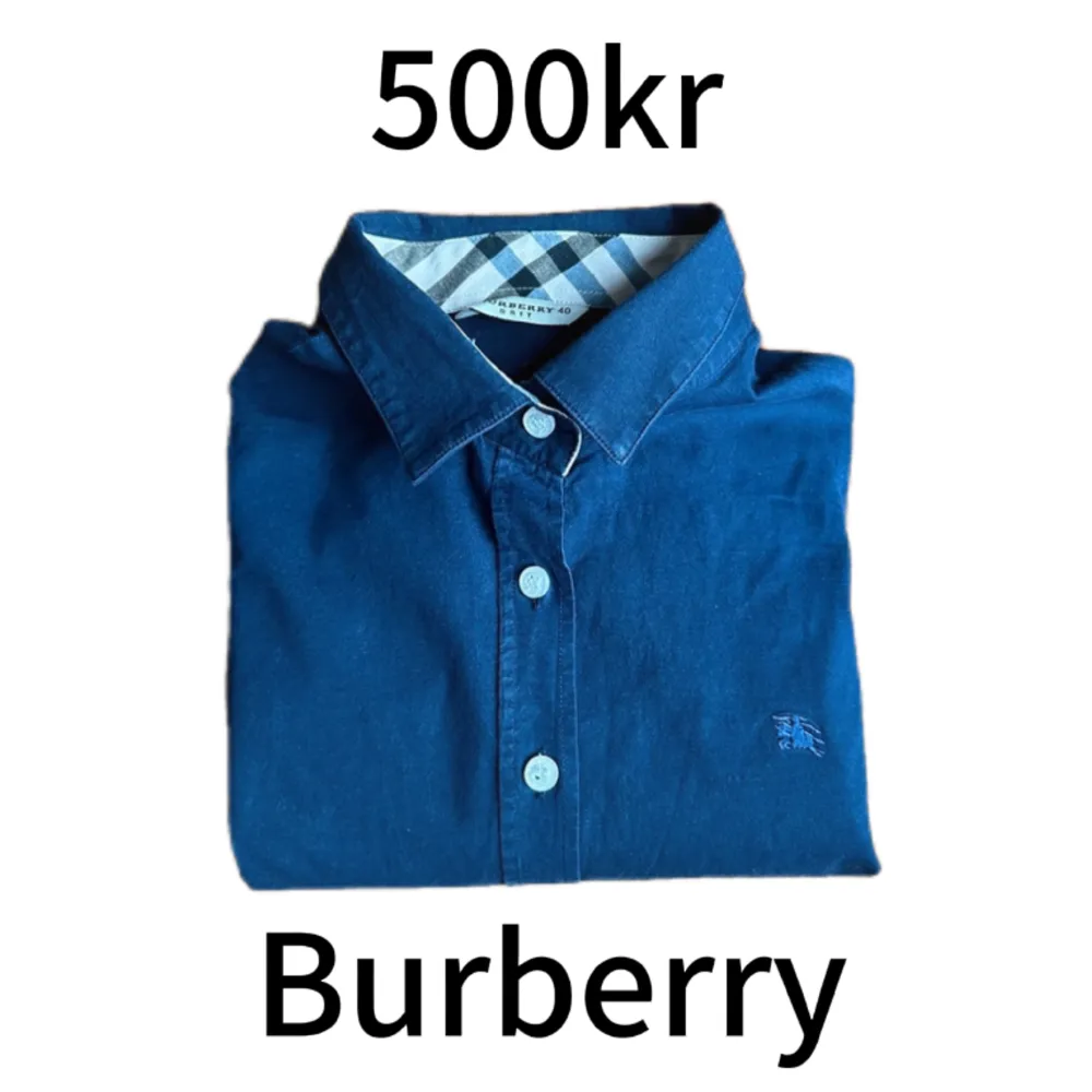 Säljer nu min snygga blåa burberry skjorta då den inte kommer till använding något mera  Vid ytterligare frågor eller funderingar är det bara att skriva . Skjortor.