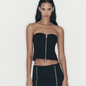 Zara topp - Söker denna topp i storlek s! 💘