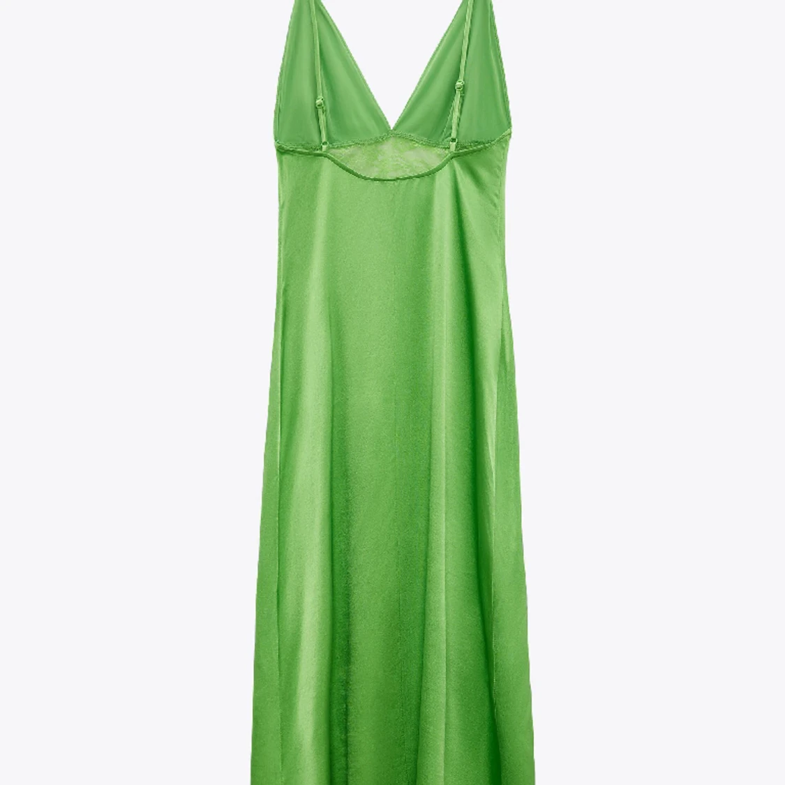 Grön satin klänning  - 90