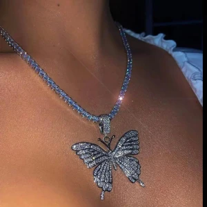 Guld halsband  - Oanvänd, helt ny 