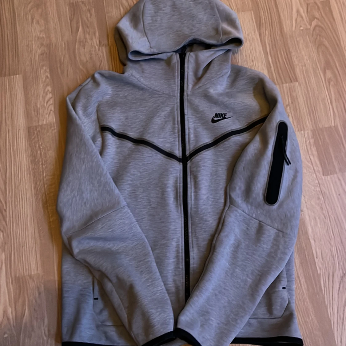 Nike tech fleece top