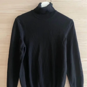 J.lindberg tröja - Väl använd polo tröja i bra skick 