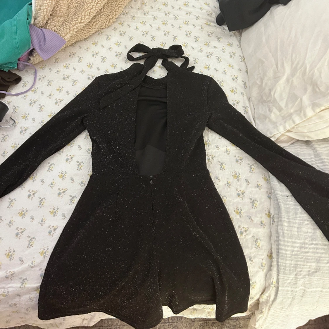 Glittrig fest klänning - 90