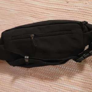 Magväska - Ny magväska finns gott om plats