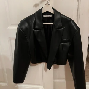 Adoore kavaj  - Adoore kavaj 