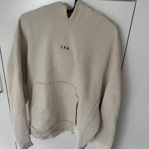 En hoodie från LXA