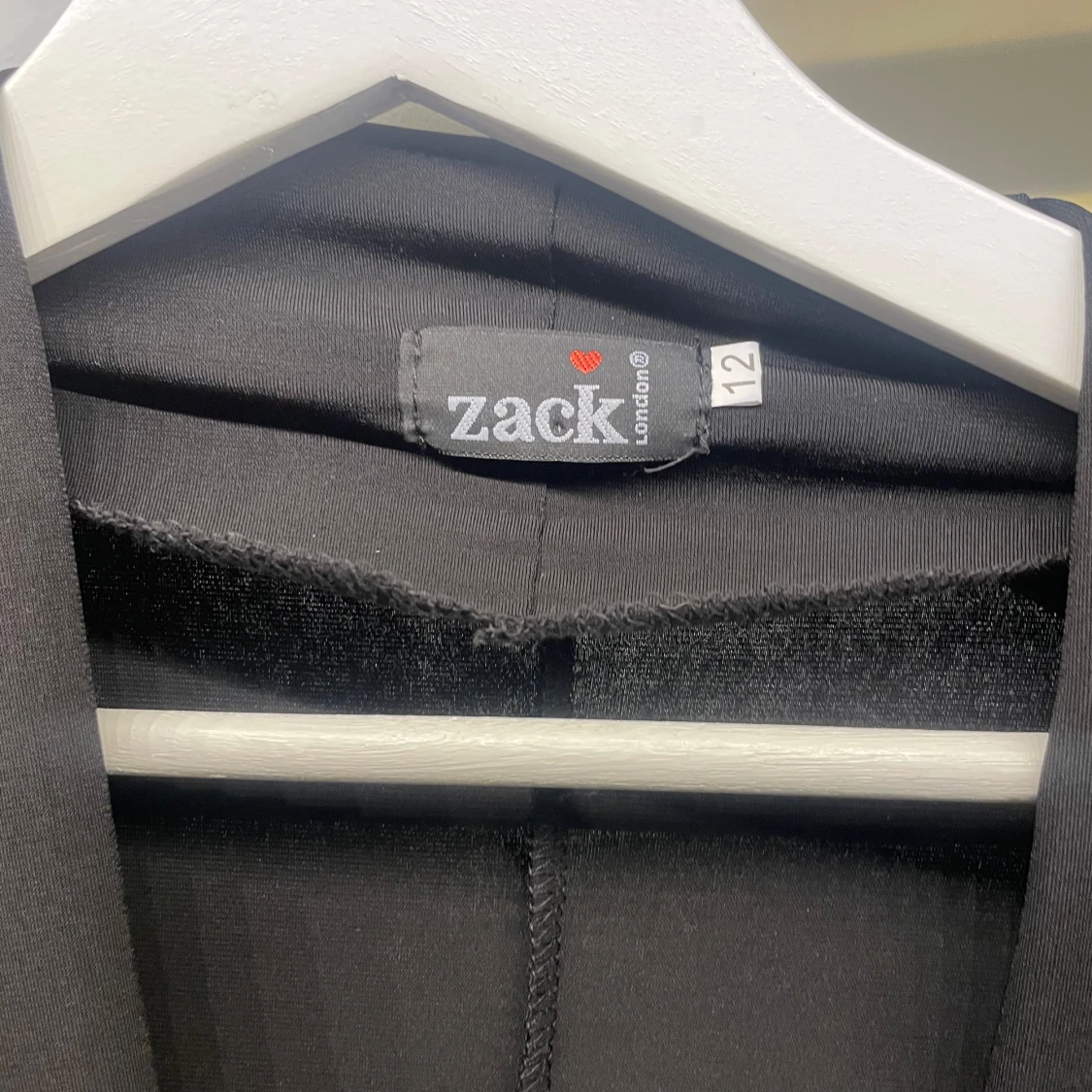 Helt ny festklänning från John zack - 93