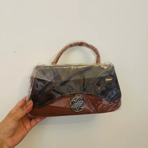 Fin handväska  - Köpt från Dubai  Helt ny! 