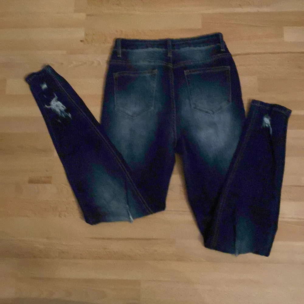 Jeans ifrån shein stl m/38. Jeans & Byxor.