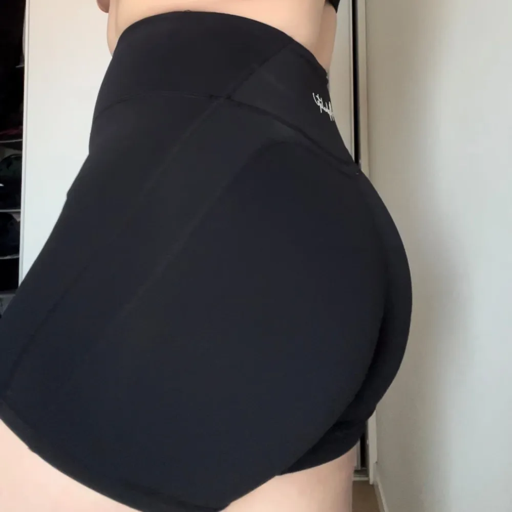 Shorts från alphalete. Säljer pga att jag inte använder dessa . Sportswear.