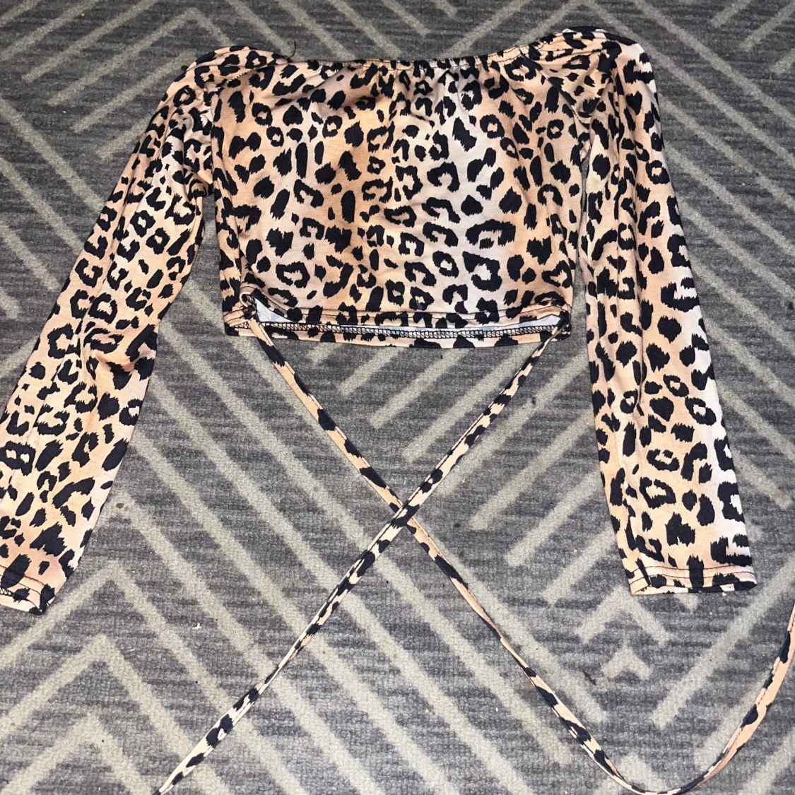 Snygg leopard tröja - 90