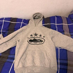 Corteiz Tracksuit - I bra skick, grå färg, storlek medium på båda 