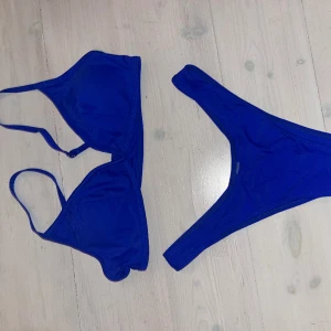 Bikini oanvänd - Snygg bekini som tyvärr va för liten för mig!