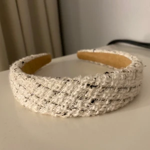 diadem  - vitt mönstrat diadem 