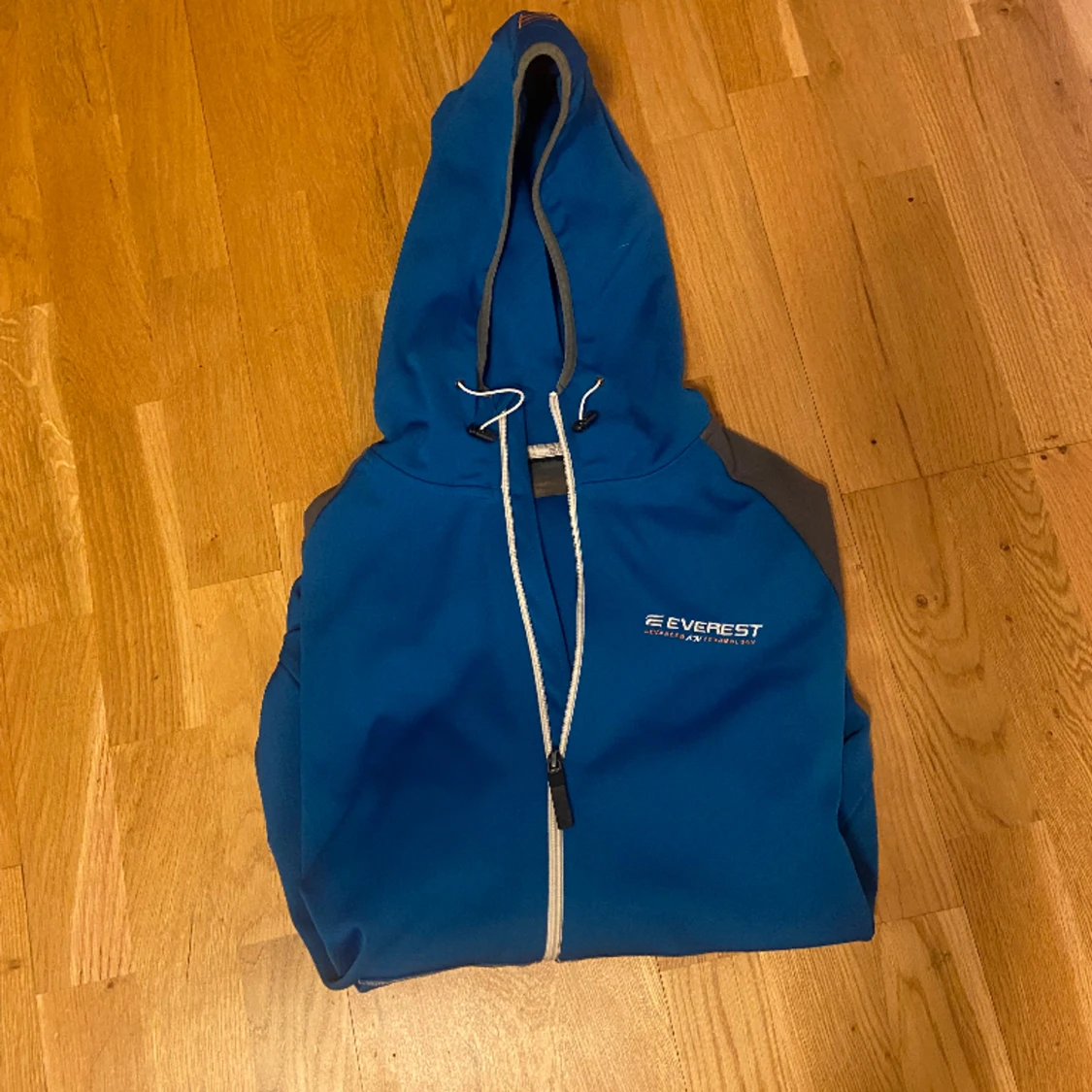 Everest tröja i storlek M - 91