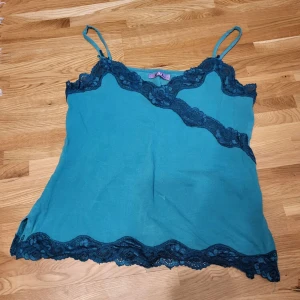 Aesthetic top - Fint linne i storlek L i fint skick