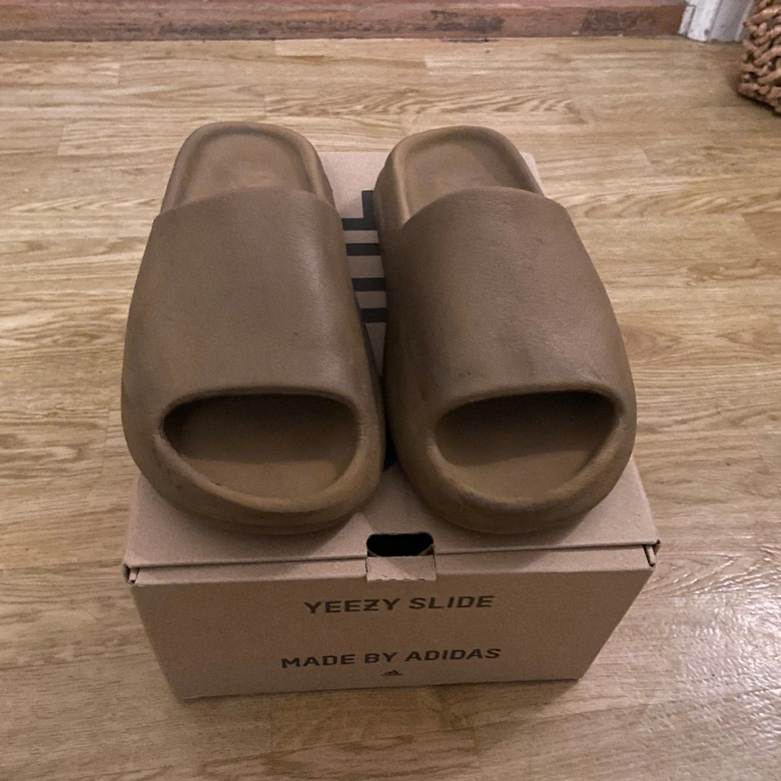 Yezzy slide ochre  - 90