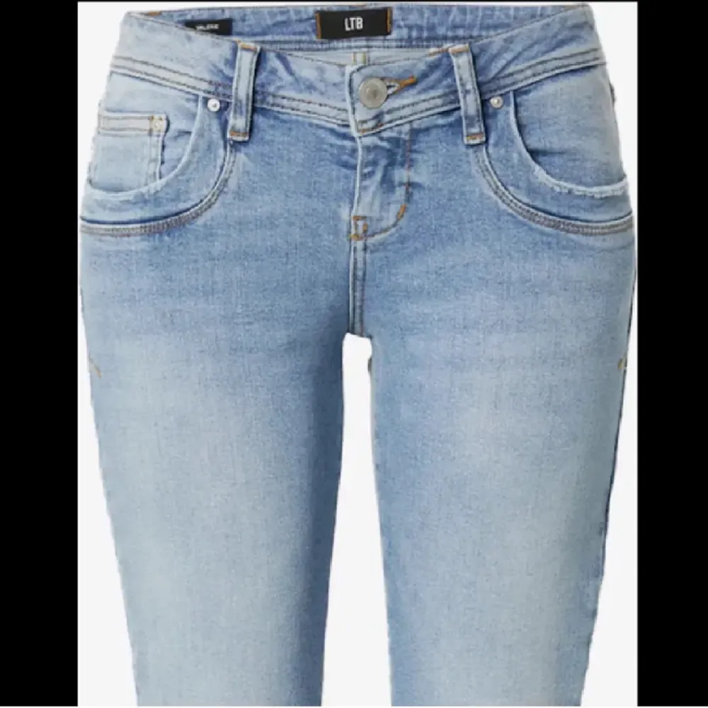 Ljusblå ltb jeans som är helt slutsålda, köpte här på plick men inte använt dom nånting och ej hon ja köpte dom av heller så dom är som nyskick❣️. Jeans & Byxor.