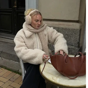 Jacka - Så fin jacka från nakd. Endast använd ett fåtal gånger. Nypris 1000kr🤍