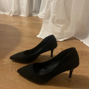 Klackskor  - Fina klackar oanvända💞