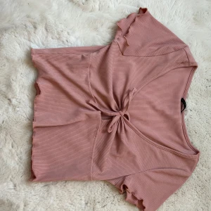 Rosa tröja  - Jätte fin, bra skick