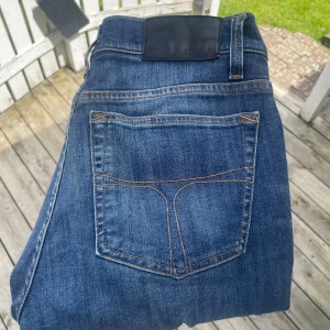Tiger of Sweden jeans  - Säljer dessa snygga tiger of Sweden jeansen som är perfekta till sommaren ☀️🌊 dom är i topp skick! Storlek 30/32