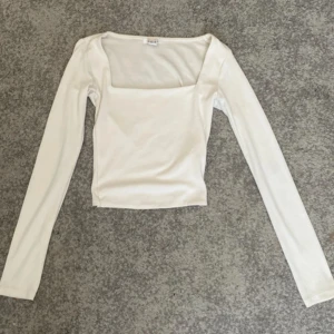 Magtröja - Aldrig använd då prislapp är borta, superfin tröja men har vuxit ur 💕