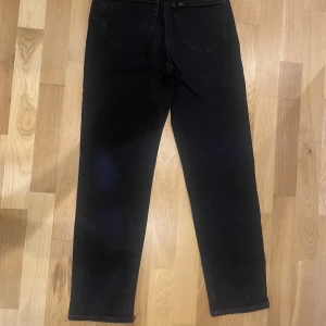 Lee Jeans - Lee jeans som är helt nya, model carol, storlek w27 L33