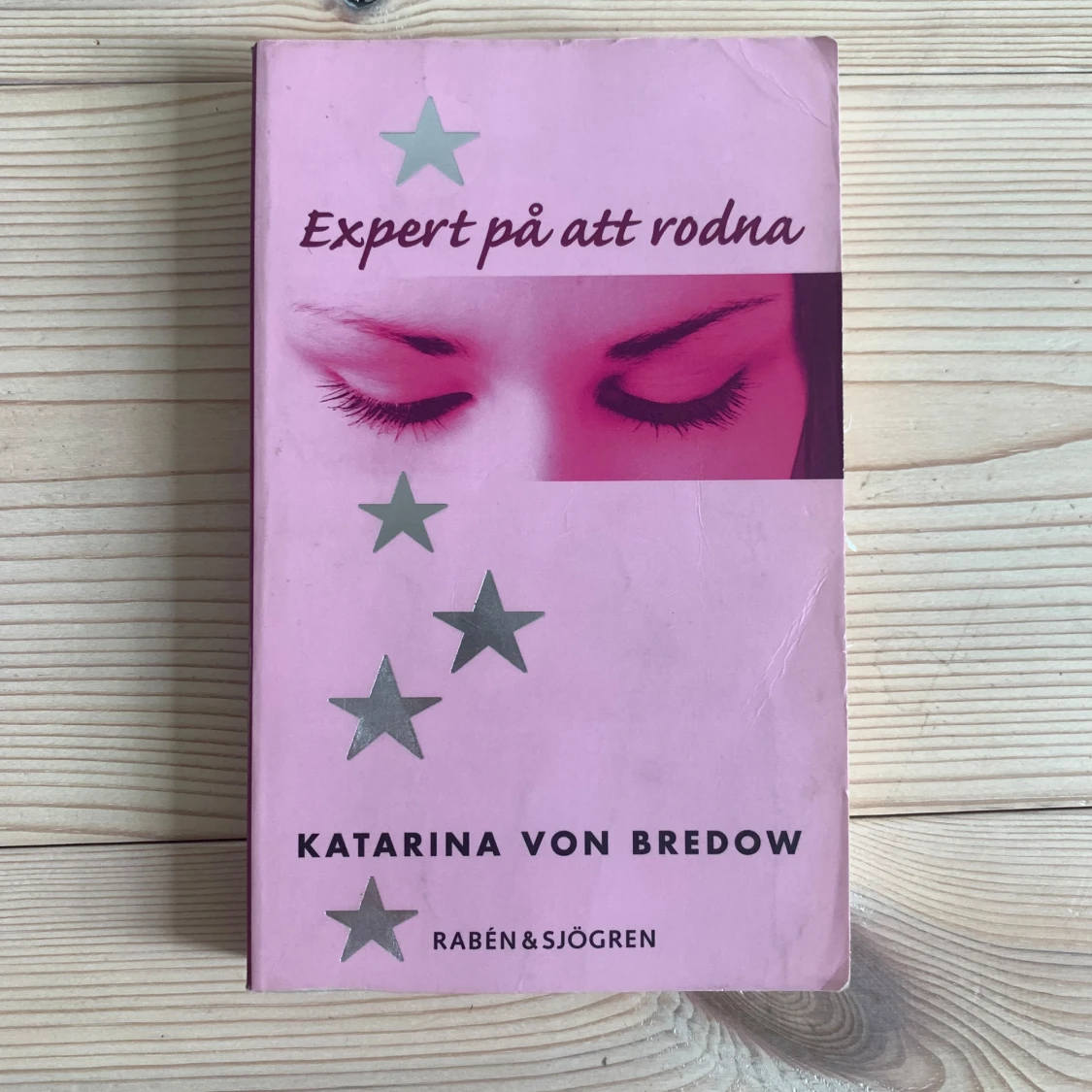 Expert på att rodna - Katarina von Bredow