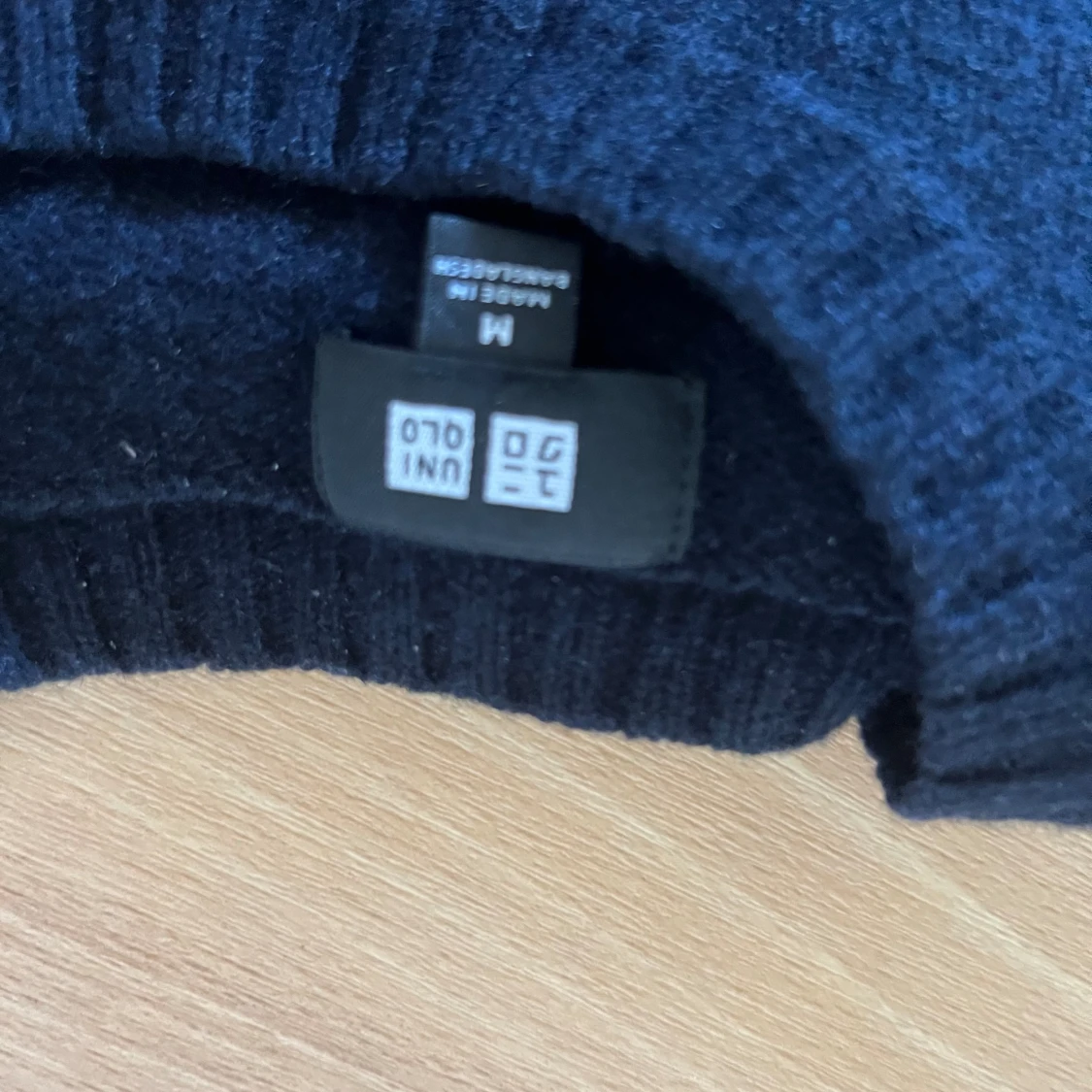 Stickad uniqlo tröja - 90