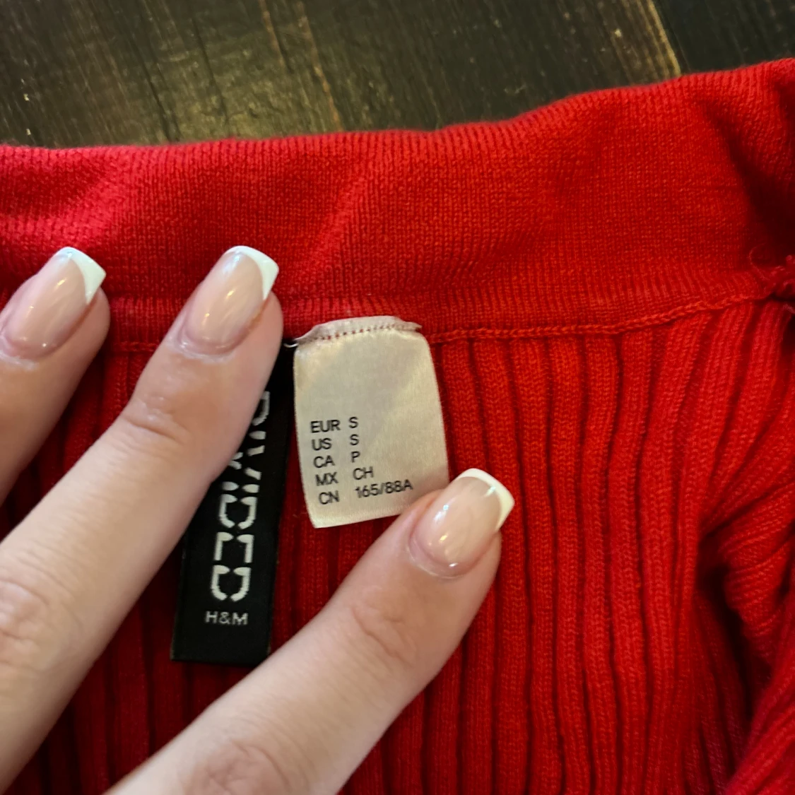 Röd tröja med krage - 91