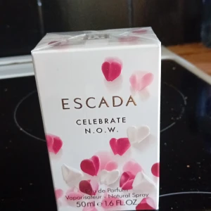 Escada celebrate - Helt oöppnad parfym 50 ml
