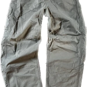 Bagge Cargo Pants - Aldrig använd förut hm baggy cargo byxor Passform Normal i storlek och fantastisk kvalitet Aldrig använt förut hm baggy cargo byxor Passform Normal i storlek och fantastisk kvalitet