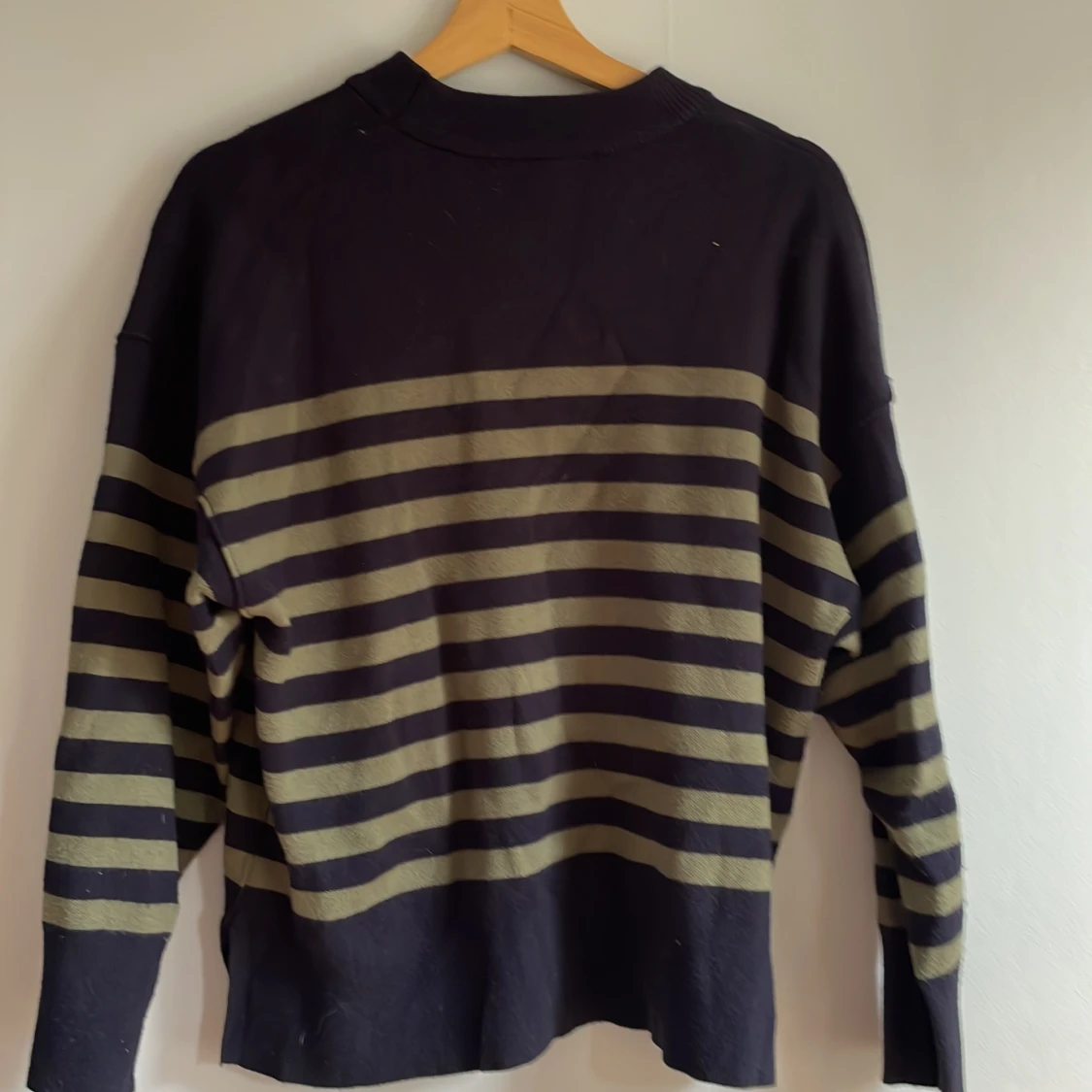 Stickad tröja  - 90