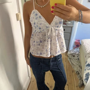 Topp - Så fin somrig topp som aldrig är använd!🌸🌸