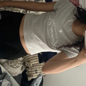 Magtröja - Beige magtröja