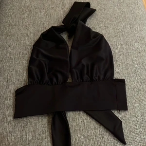 Satin topp - Aldrig använd Storlek S Nypris 300