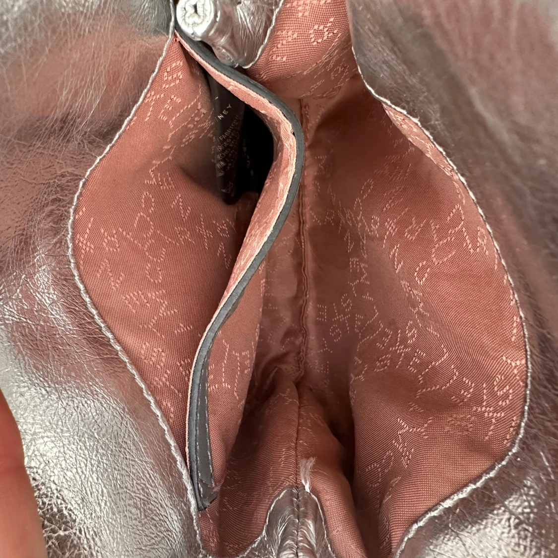 Silvrig Stella McCartney väska!  - 91