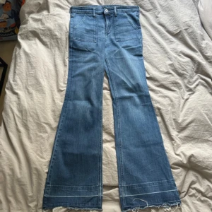 Lågmidjade mörkblå jeans - Mörkblå low waist jeans