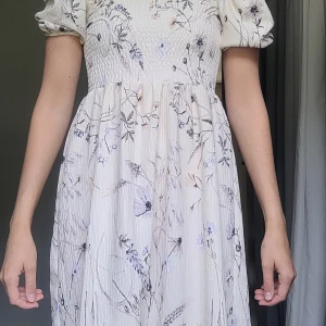 Klännig  - Mini klännig, fint skick, använd 1 gång✨️