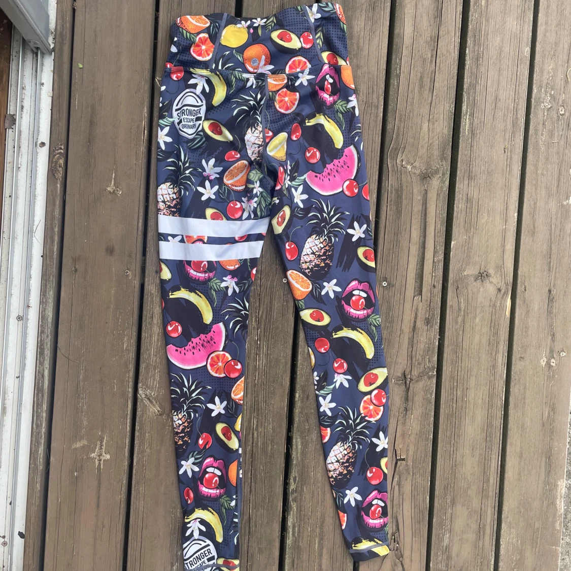 Träningsbyxor från Stronger  - 91