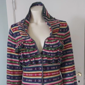 Odd Molly jacka/kofta  - Super varm Sparsamt använd Fina färger  Figursydd med snörning 