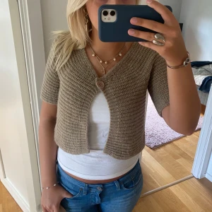 Stickad bolero - Så fin stickad bolero🌸 storlek S