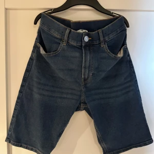 Jeansshorts  - Fint skick 