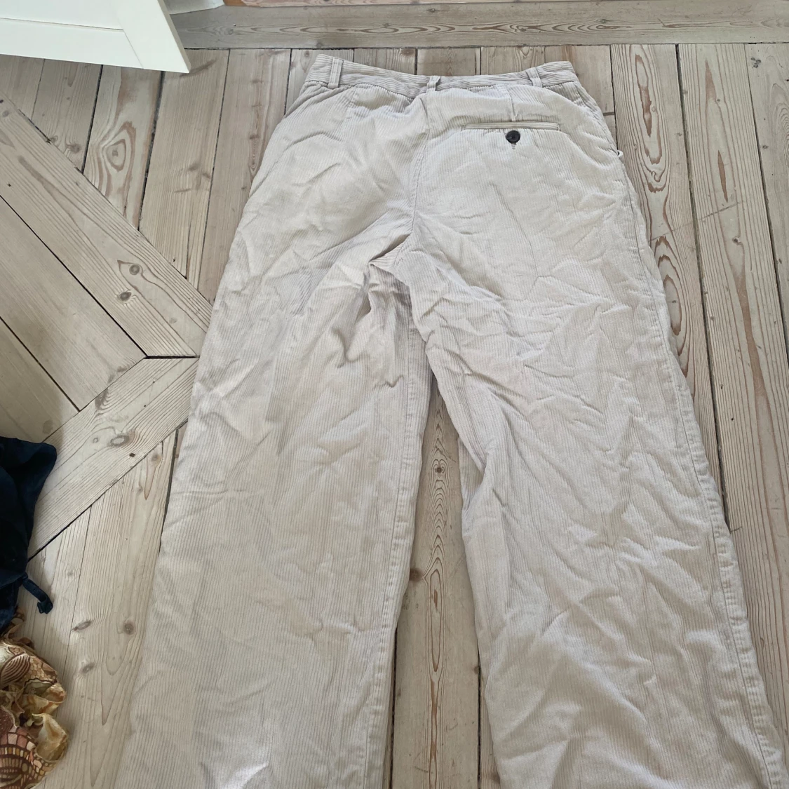 Monki Manchester byxor  - 91